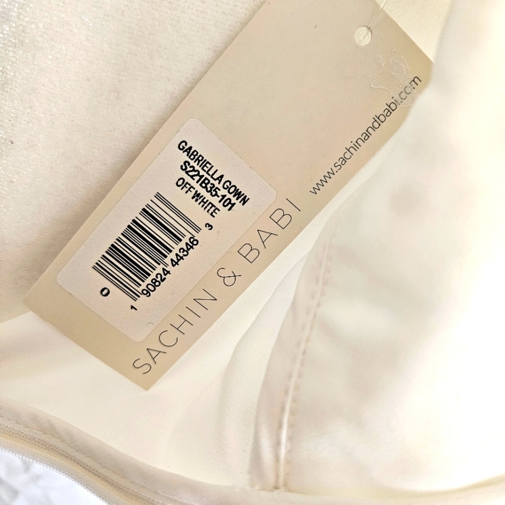 Sachin & Babi "Gabriella" Embellished Plunge V-Neck Crepe Bridal Gown Size 0 - Picture 12 of 16